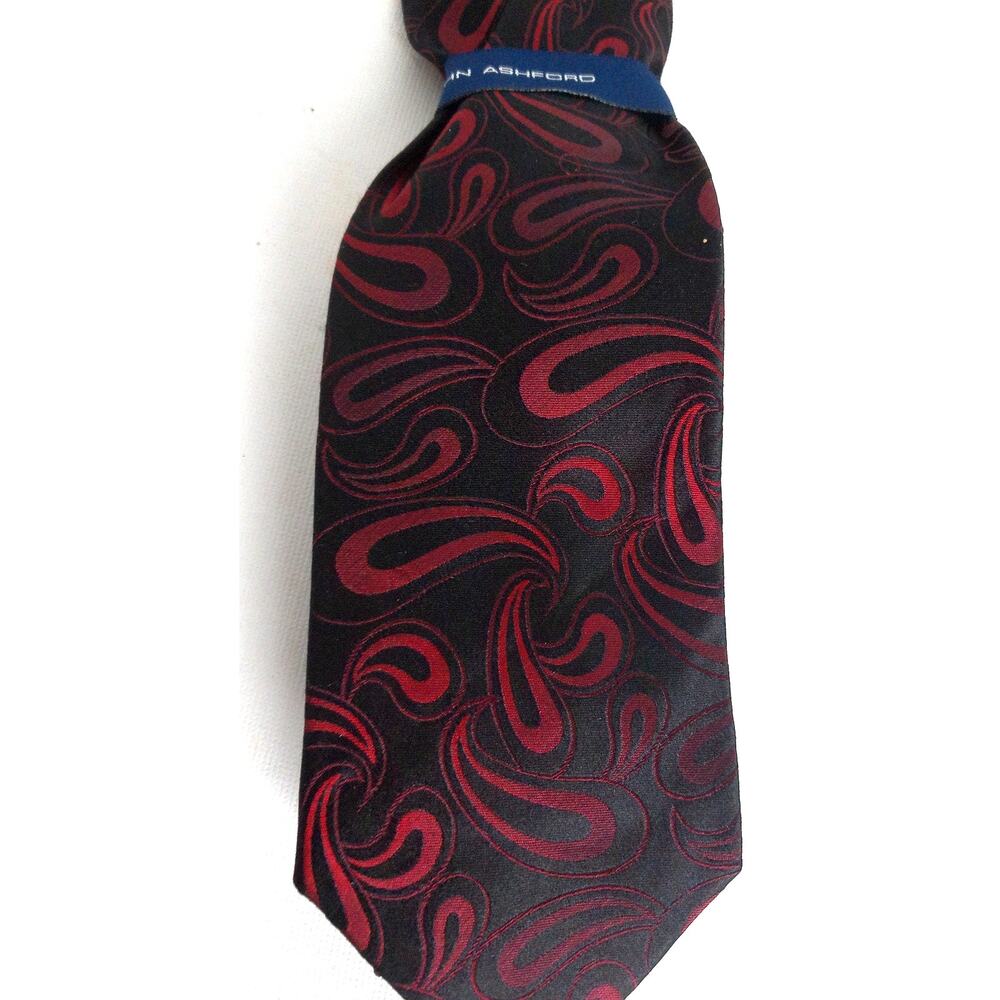 Vintage John Ashford Macys Black Red Silk Paisley Tie New - Picture 2 of 7